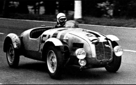 Robert Tocheport i Roger Caron – Simca  Huit.